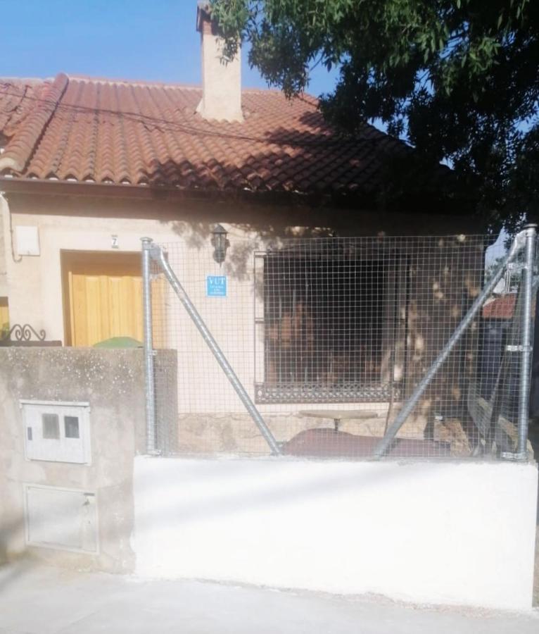 Casa De Los Abuelos Ortigosa del Monte Exteriör bild